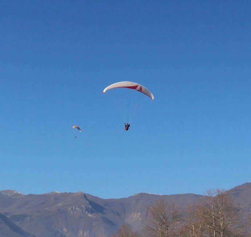 Aitheron Hotel Air Park Zervi Bagian luar foto